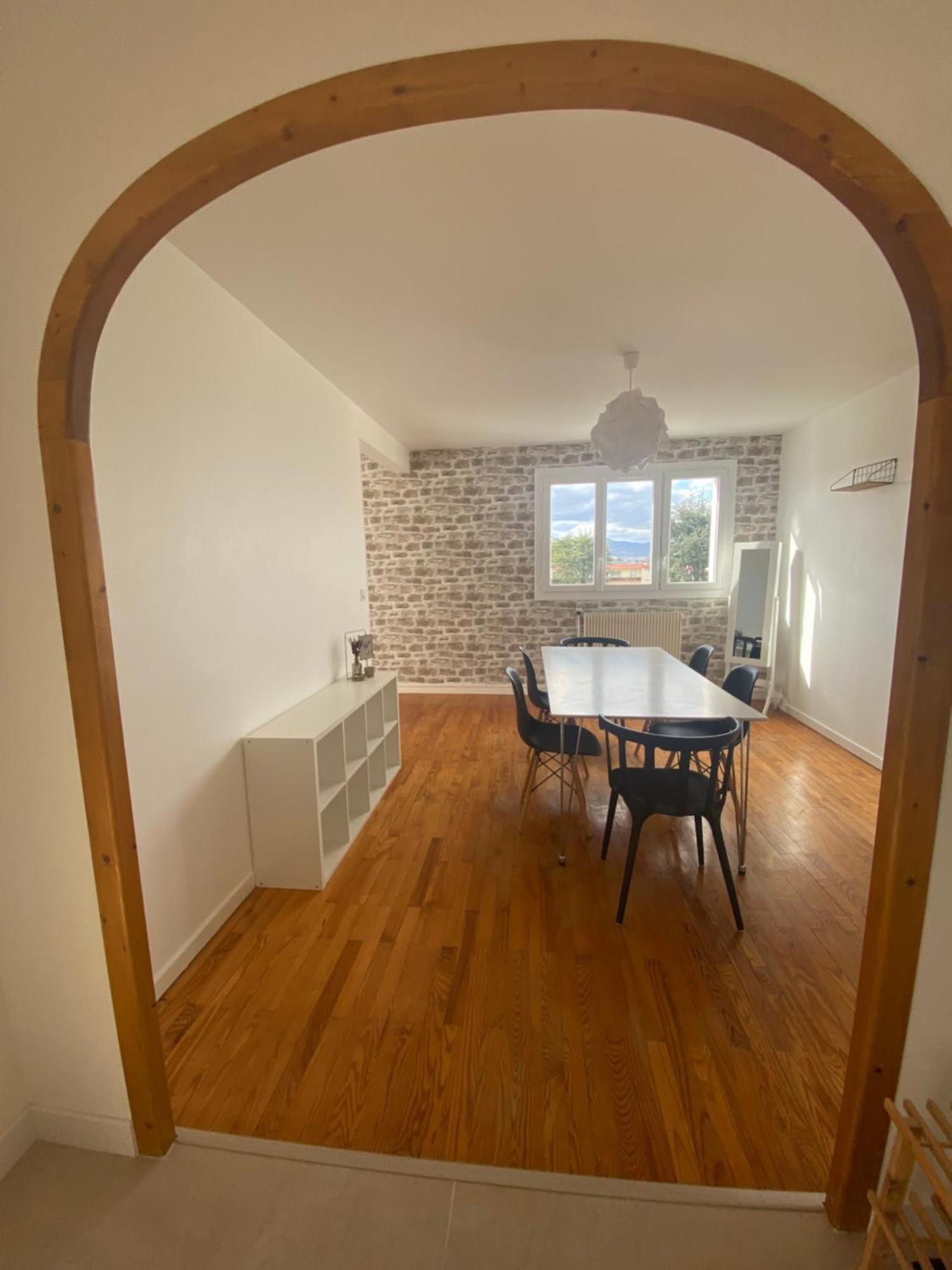 Appartement Spacieux Et Chaleureux - 4Pers - Refait A Neuf - Parking Privatif - Proches Axes, Commerces Et Services - Check In 24-24 Lempdes Esterno foto